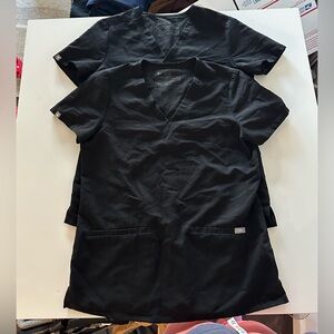 FIGS Technical Collection Casma Catarina Scrub Top Bundle Black XS Set